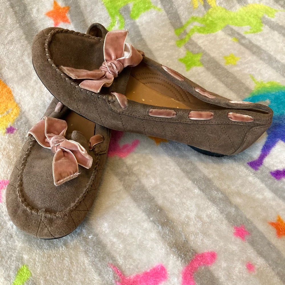 🎀Vintage Y2K 2000s Me Too Suede Moccasin Ballet Flats, size 9